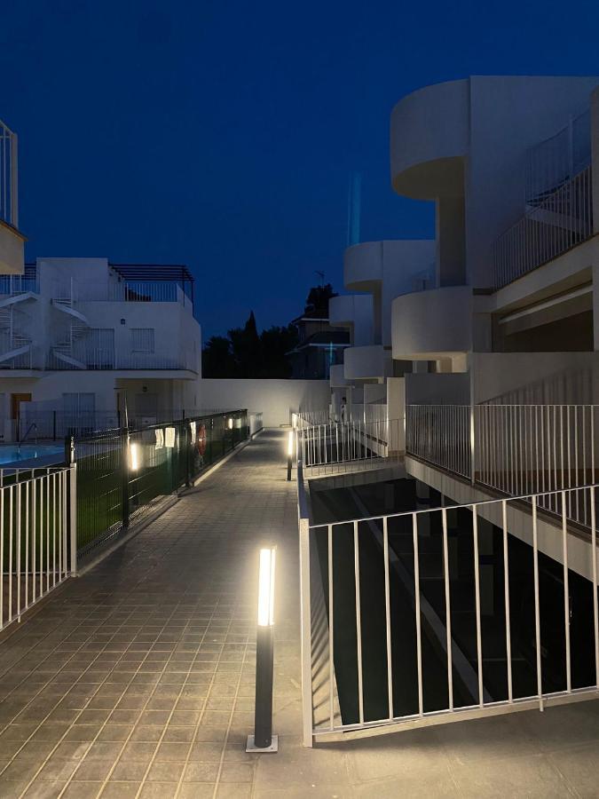 Apartamento Turistico Damajuana Parking Free Espartinas Bagian luar foto