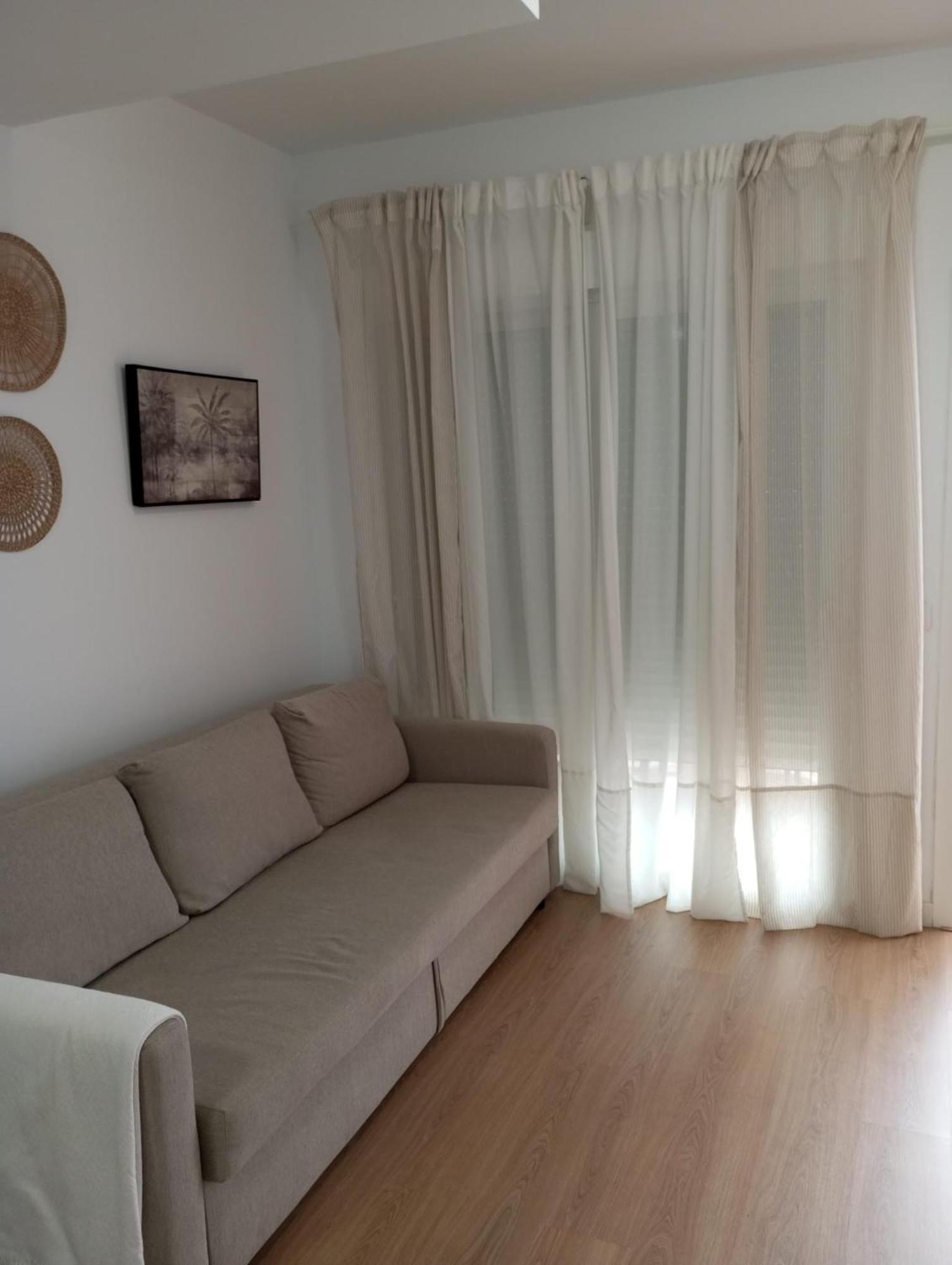 Apartamento Turistico Damajuana Parking Free Espartinas Bagian luar foto