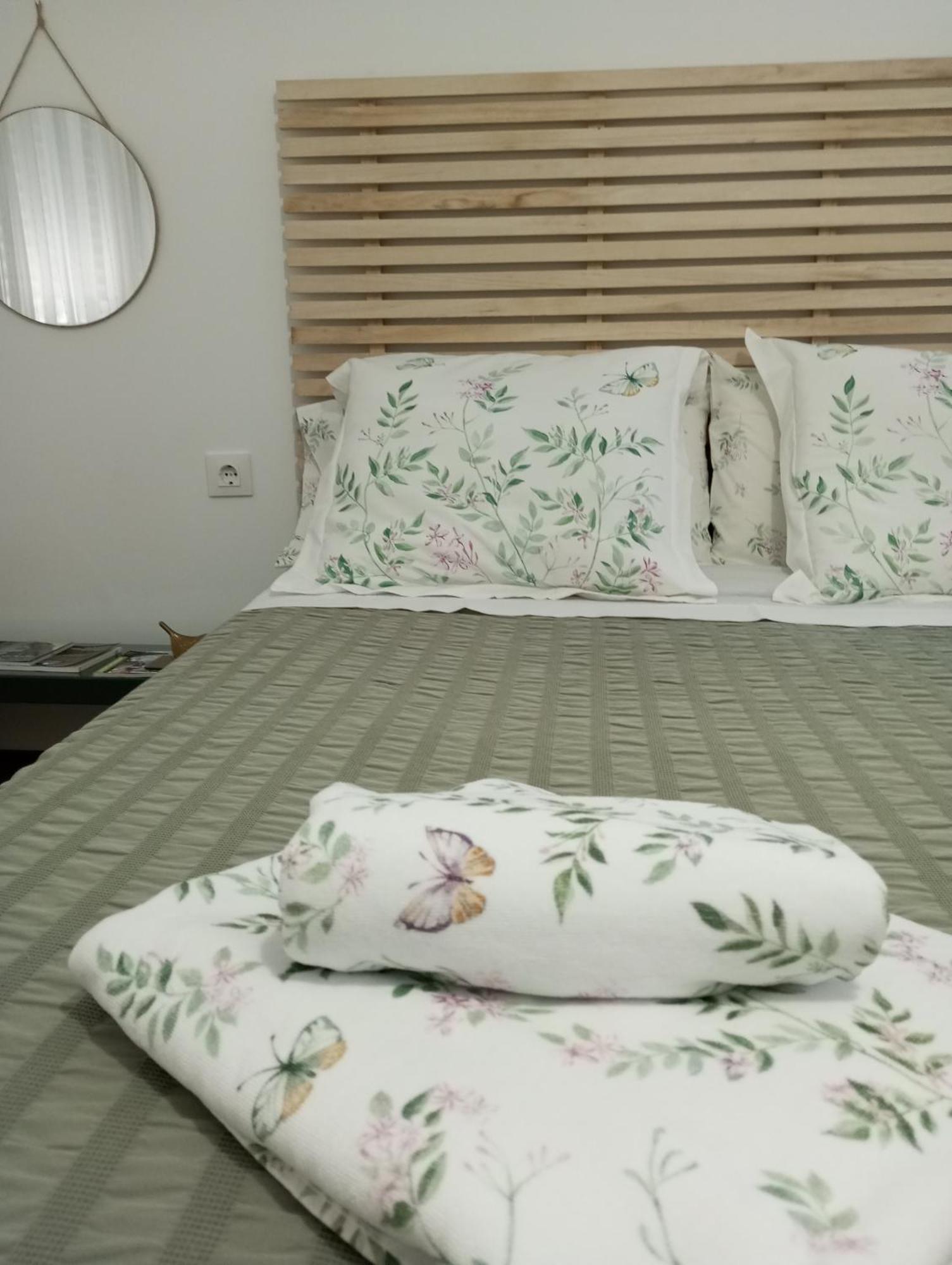 Apartamento Turistico Damajuana Parking Free Espartinas Bagian luar foto