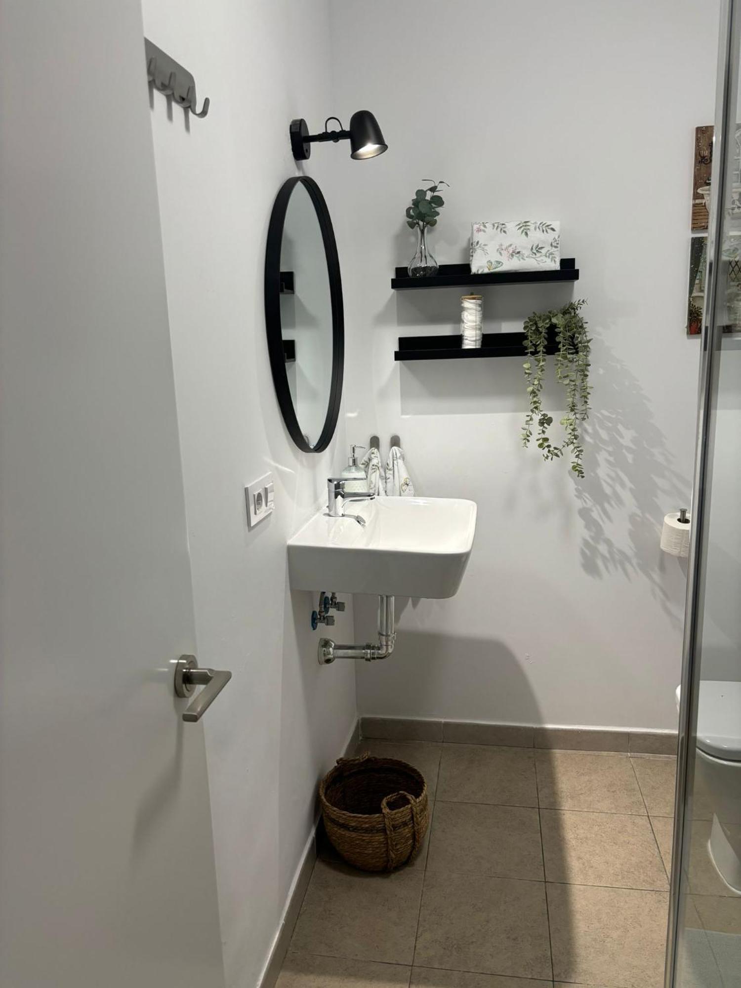 Apartamento Turistico Damajuana Parking Free Espartinas Bagian luar foto
