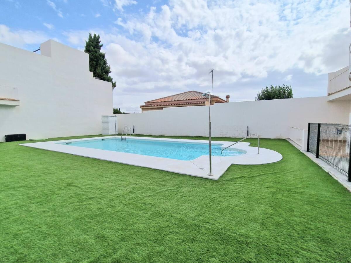 Apartamento Turistico Damajuana Parking Free Espartinas Bagian luar foto